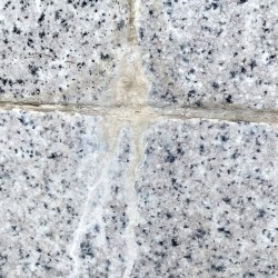 Limpiador Desincrustante de Idroless para eliminar carbonataciones
