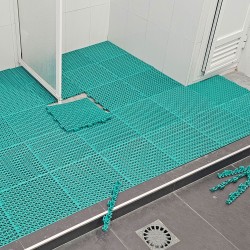 Loseta reforzada PVC verde para vestuarios